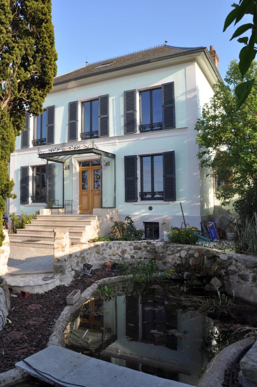 Maison D'Hotes Les Rainettes Breuillet  Экстерьер фото