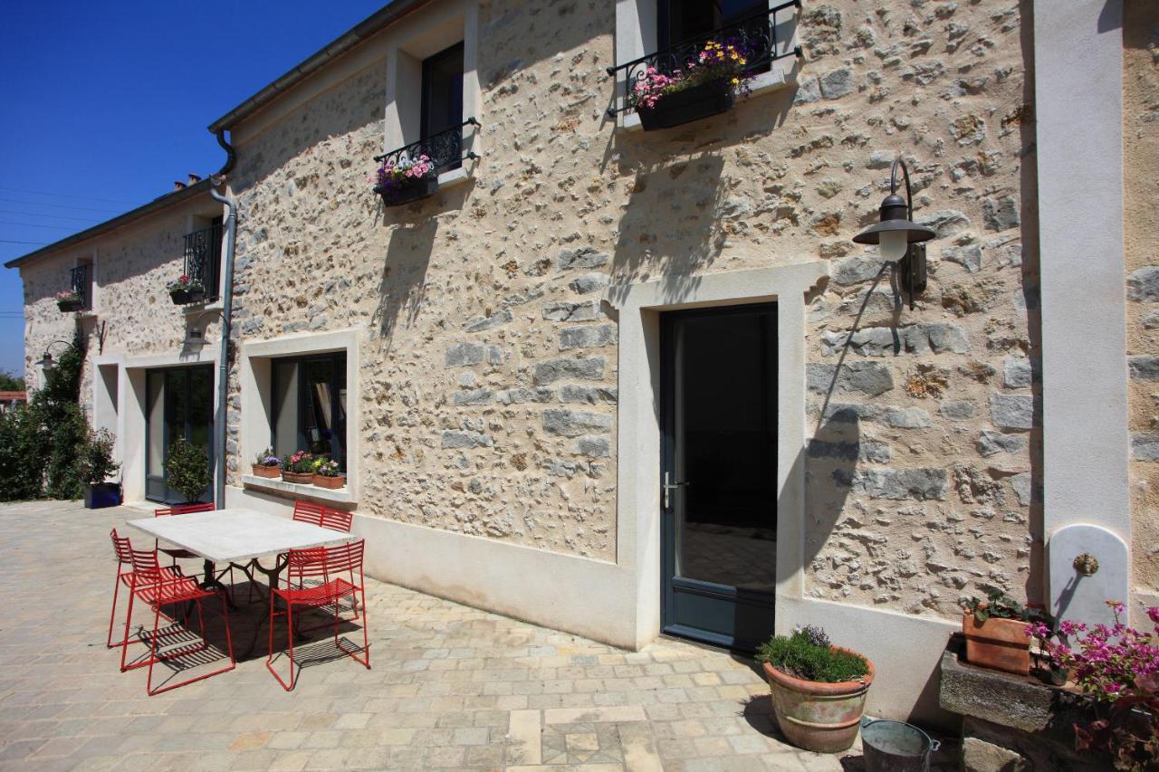 Maison D'Hotes Les Rainettes Breuillet  Экстерьер фото